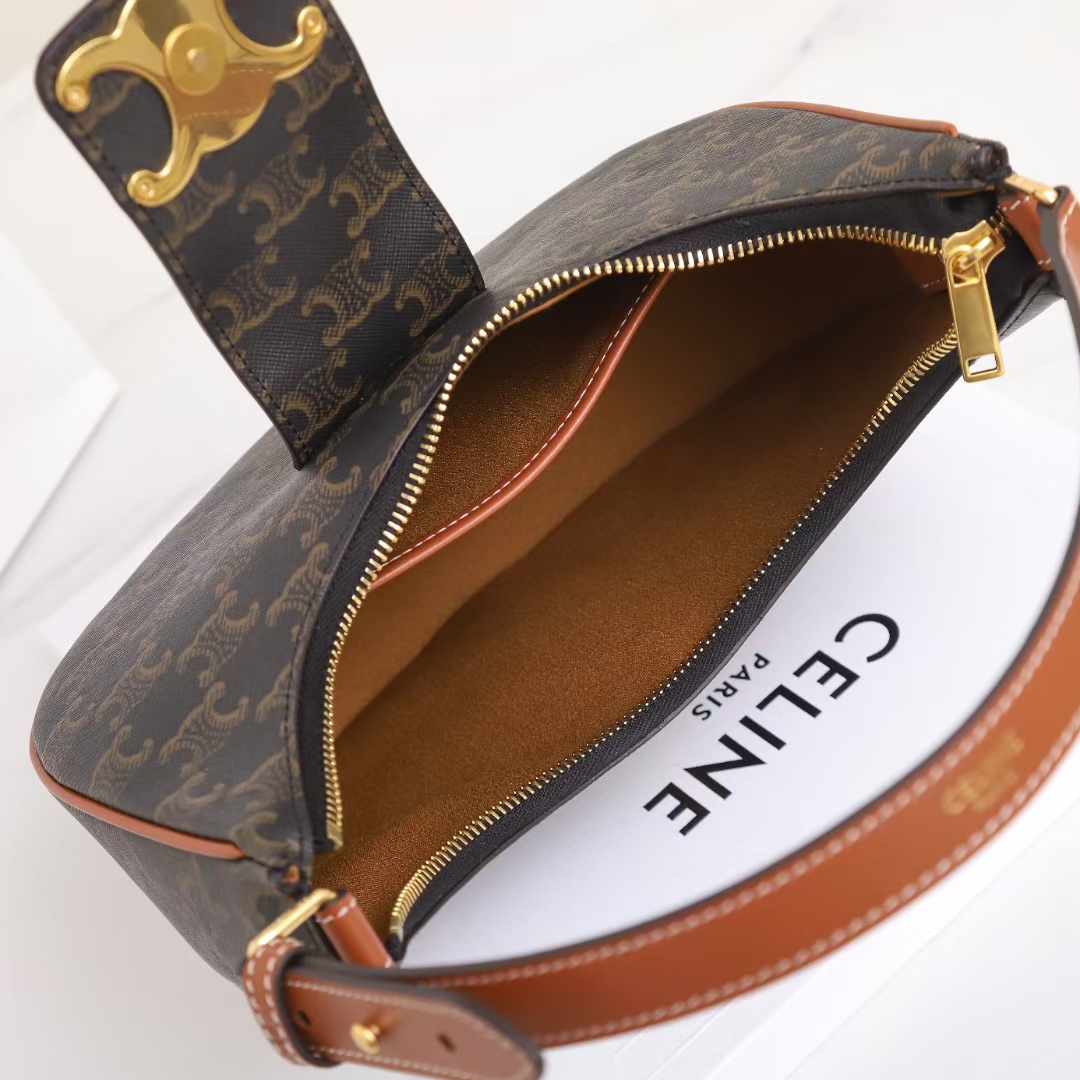 セリーヌ「Celine」 AVA モノグラム アンダーアームバッグ