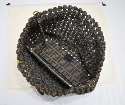 フェンディ「Fendi」FF Tote メディウム ショルダーバッグ