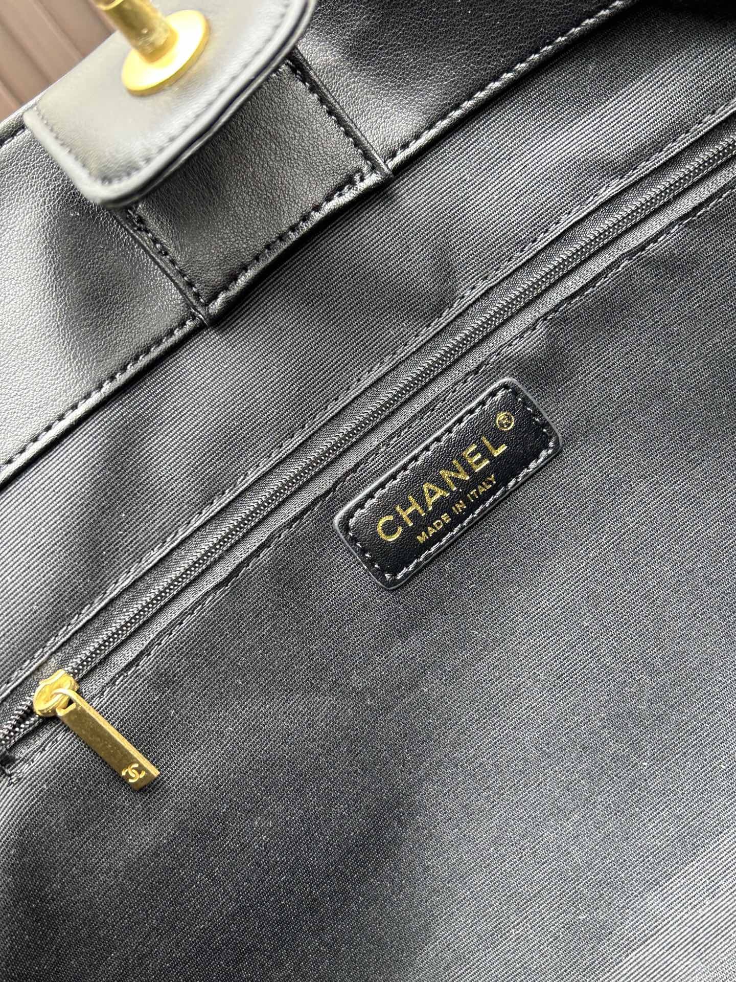 シャネル「Chanel」25A クイルティング トートバッグ アンティークゴールド レディース ショッピングバッグ