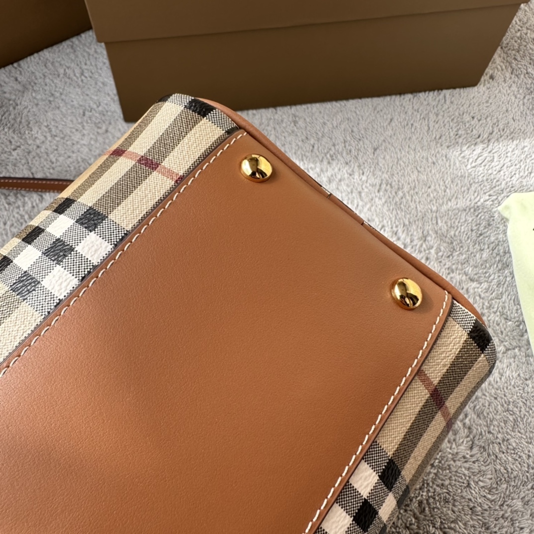 バーバリー「Burberry」Vintage Check Boston Bag