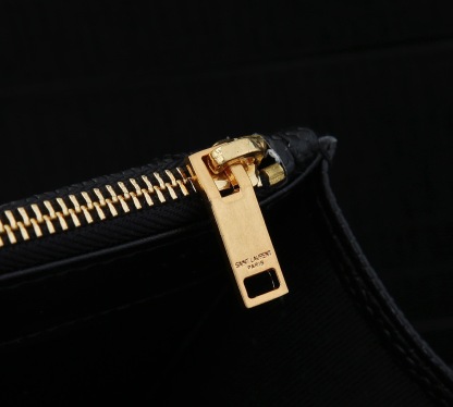 サンローラン「Saint Laurent」なし☆YSL モノグラム エンベロープ チェーンウォレット