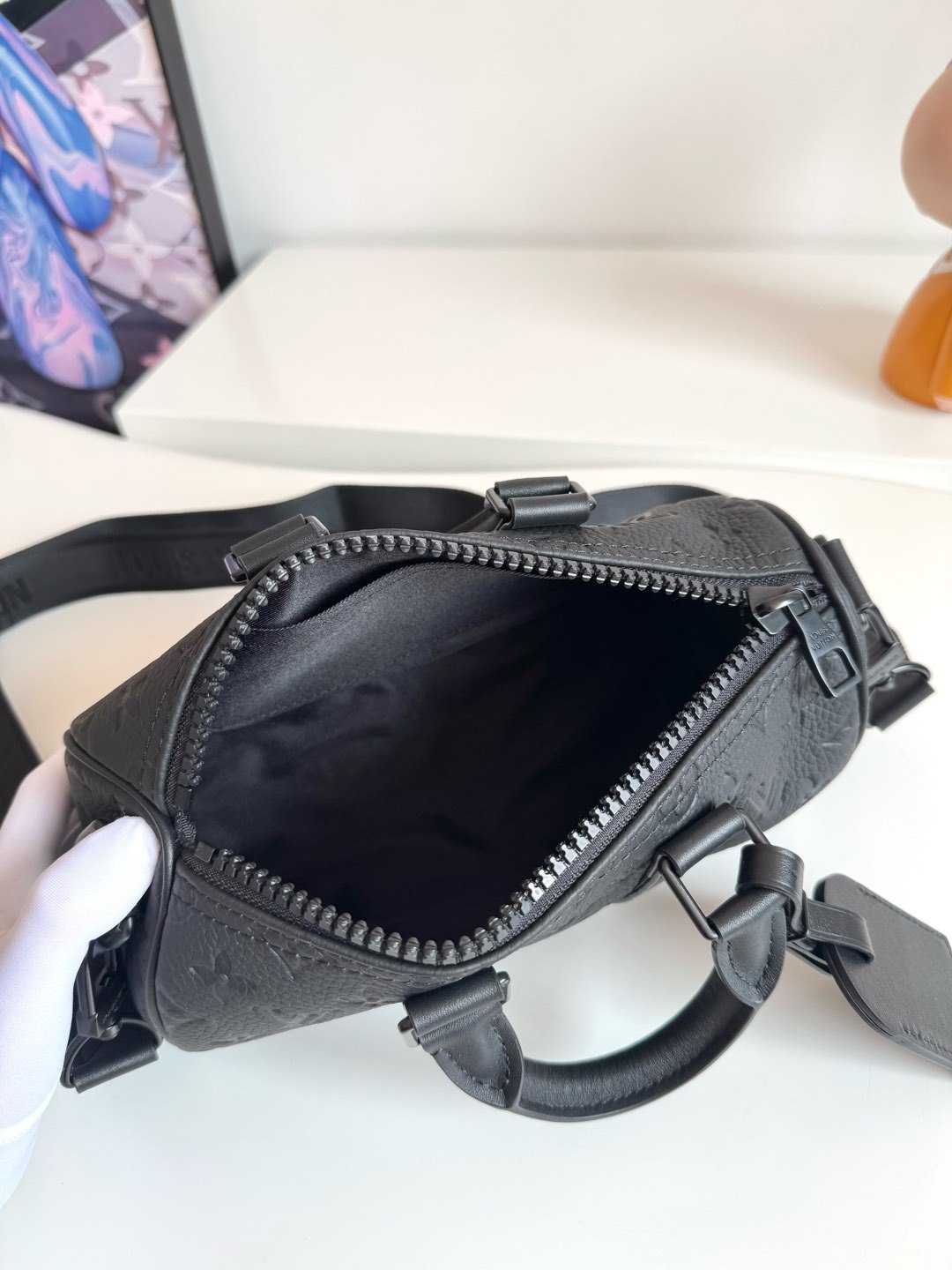 ルイ・ヴィトン「Louis Vuitton」Taurillon Monogram ハンドバッグ