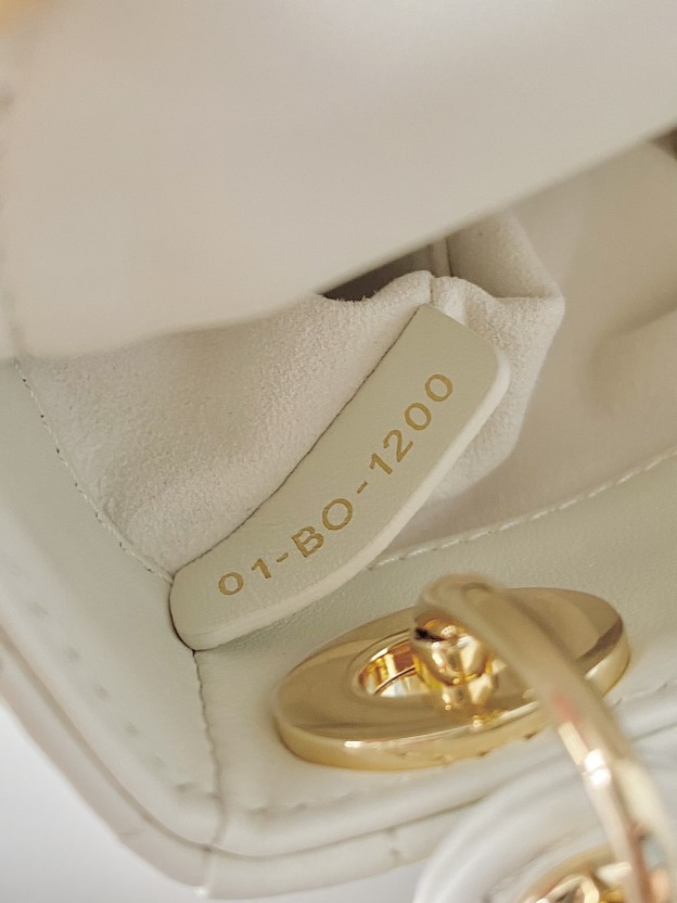 ディオール「Dior」LADYウルトラミニ レザー バッグ