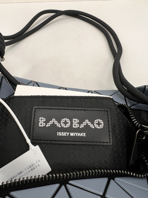 イッセイ・ミヤケ「Issey Miyake」ボストンショルダーバッグ