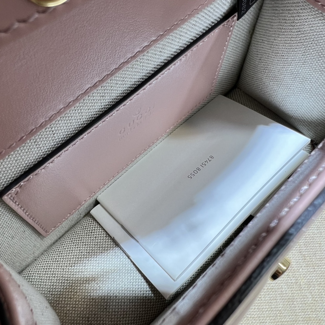 グッチ「Gucci」ショルダーバッグ