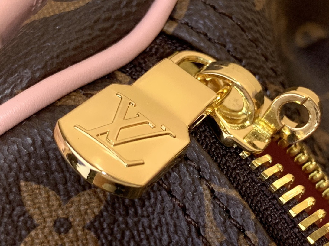 ルイ・ヴィトン「Louis Vuitton」Monogram Tennis ケープラン バンドリエ 45 トートバッグ