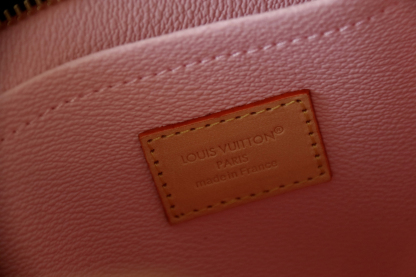 ルイ・ヴィトン「Louis Vuitton」Poche コスメケース