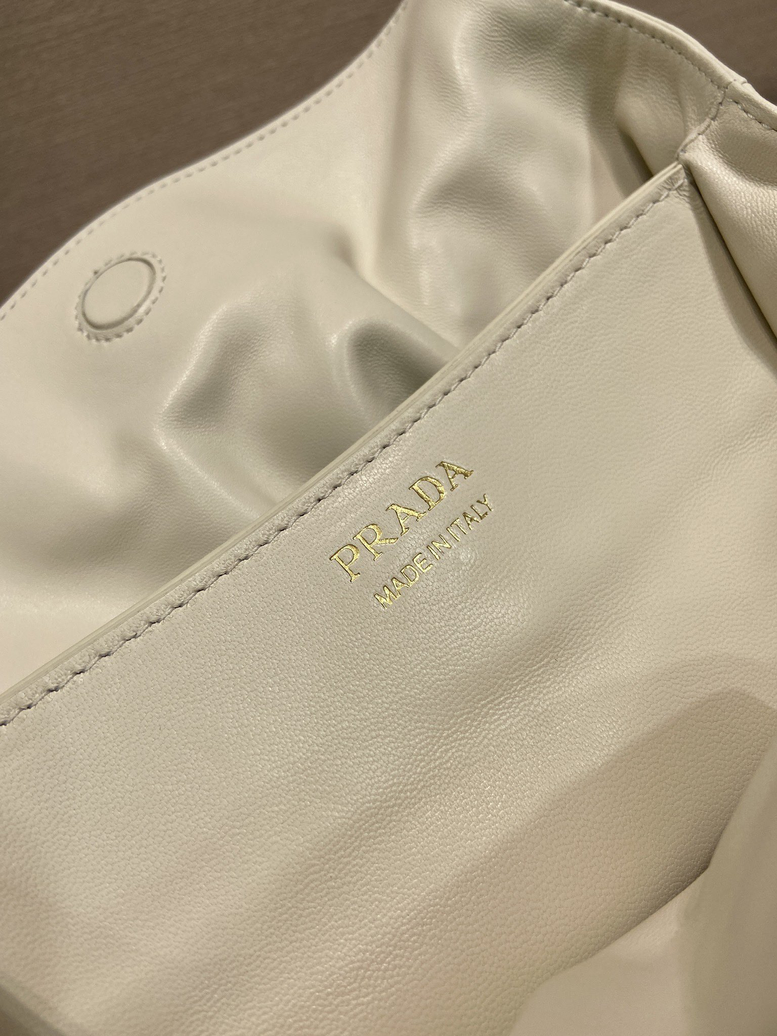 プラダ「Prada」Dada ショルダーバッグ