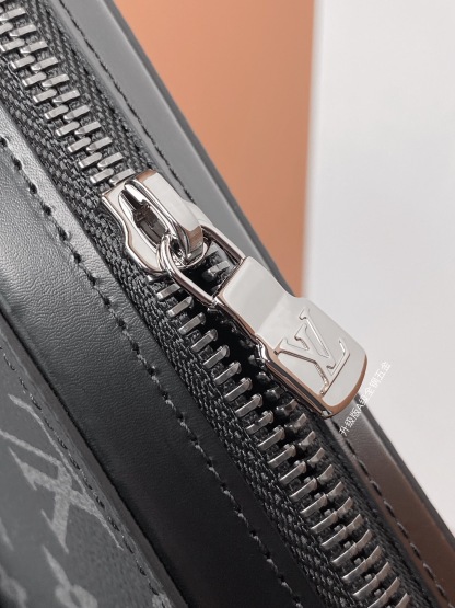 ルイ・ヴィトン「Louis Vuitton」ジッピーXL