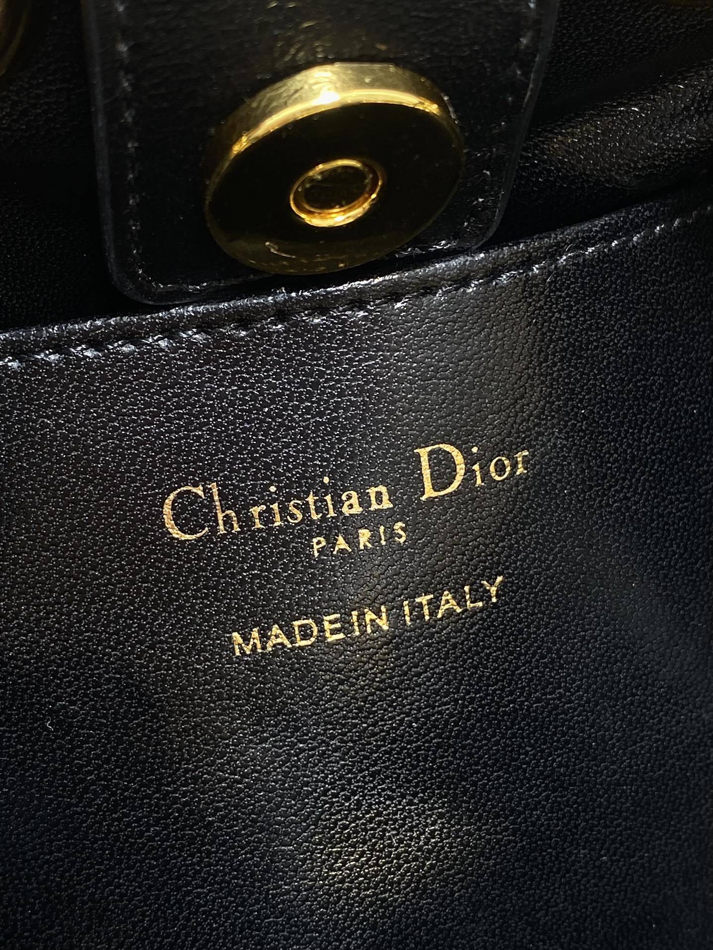 ディオール「Dior」 カロ マルチキャリー ショルダーバック