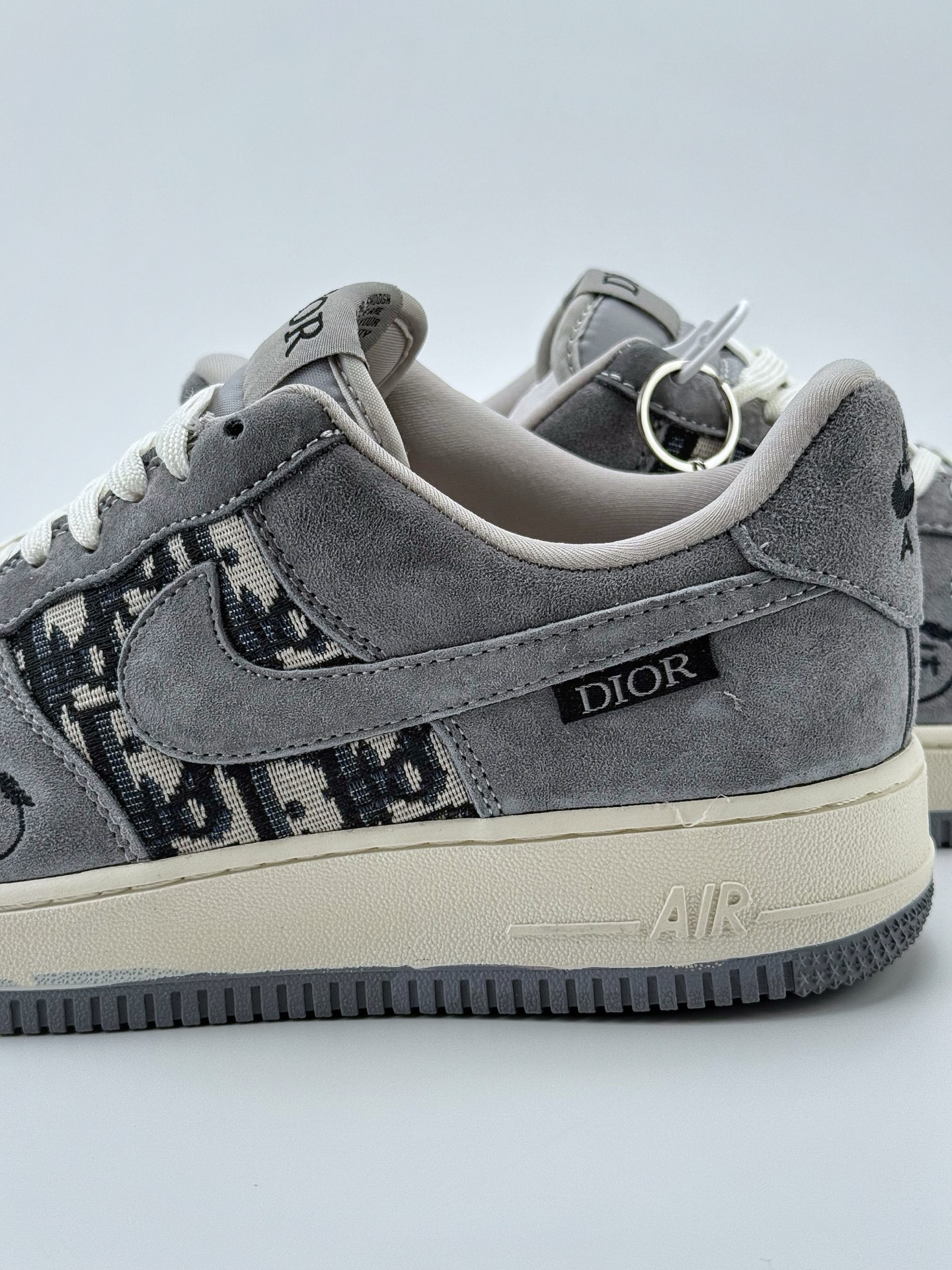 「限定コラボモデル」DIOR x Travis Scott x Nike Air Force 1 Low 07 スニーカー-ISETAN PRESTIGE CURATED
