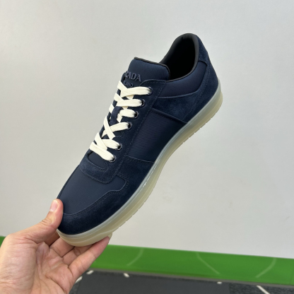 プラダ「Prada」メンズ スポーツ スニーカー