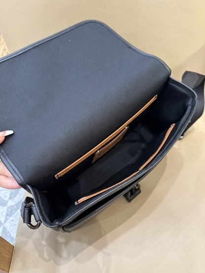 コーチ「Coach」LEAGUE メッセンジャーバッグ