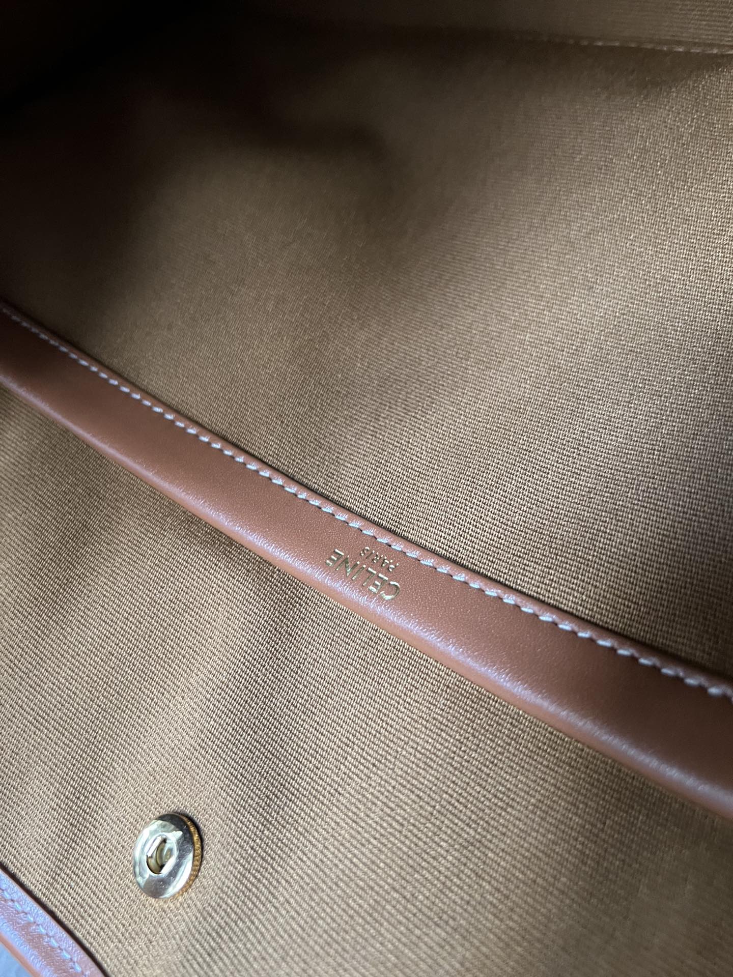 セリーヌ「Celine」TRIOMPHE モノグラム レザー トートバッグ