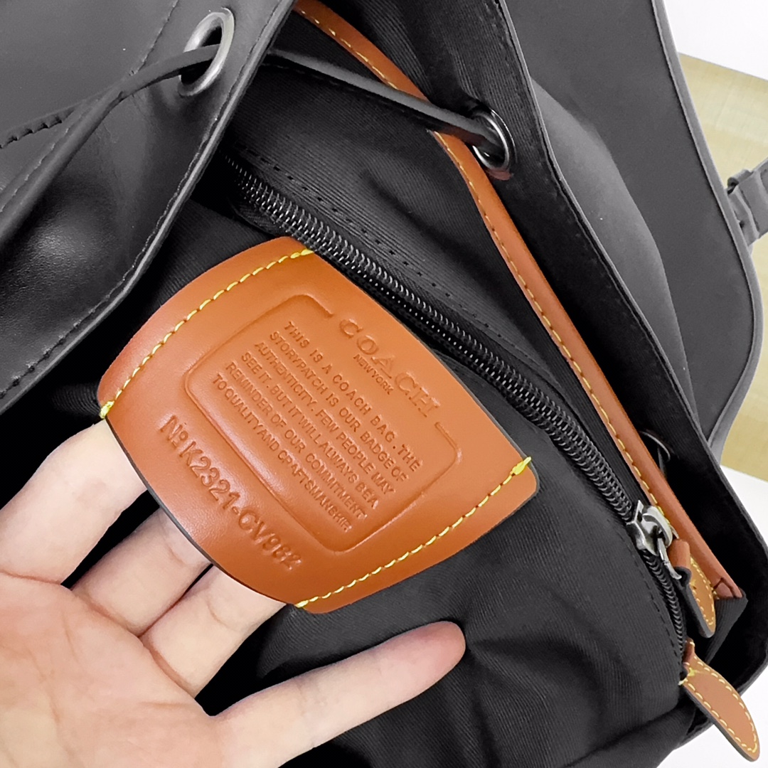 コーチ「Coach」RIVIERE リュックサック