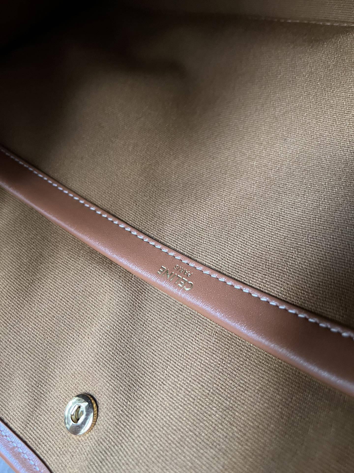 セリーヌ「Celine」TRIOMPHE モノグラム レザー トートバッグ