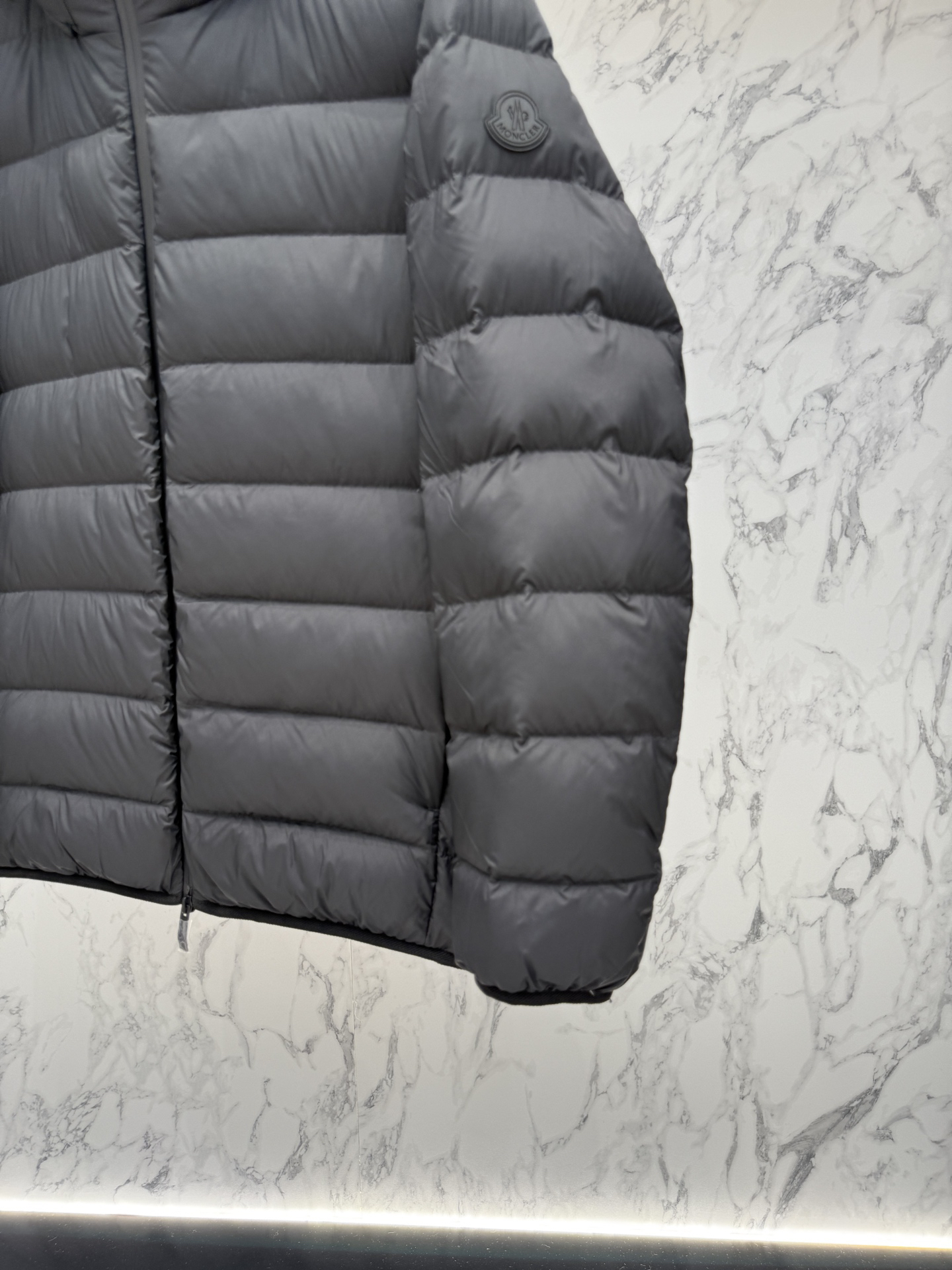 モンクレール「Moncler」2025年秋冬新作 ダウンジャケット