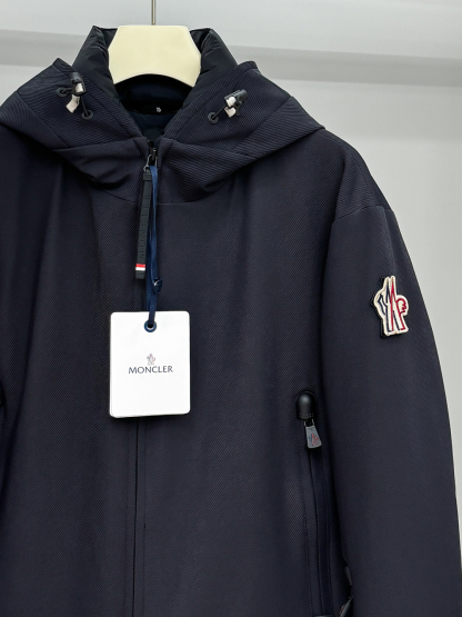 モンクレール「Moncler」Praz ショート ダウンジャケット