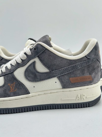 「コラボモデル」Louis Vuitton x Nike Air Force 1 Low スニーカー