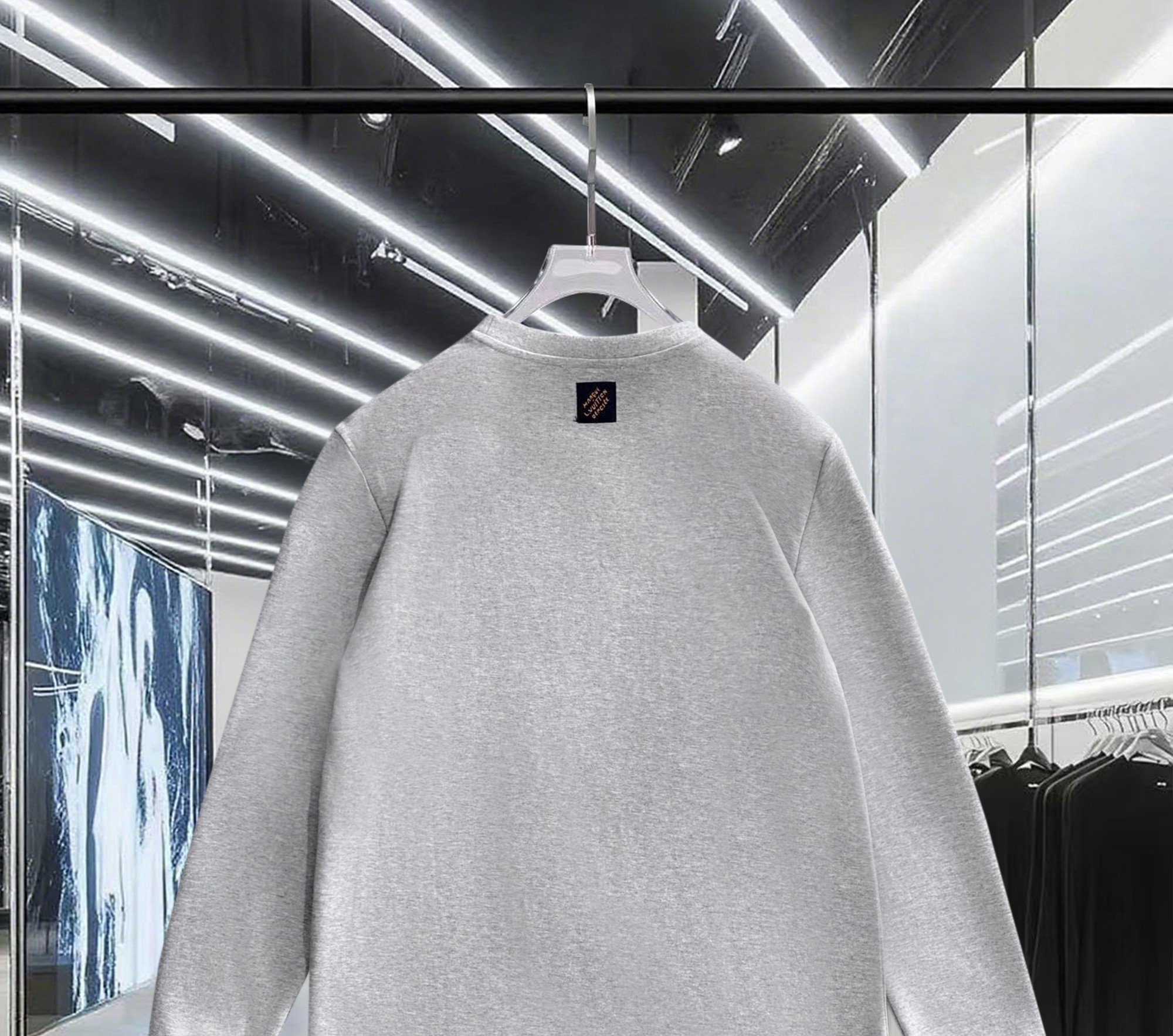 ルイ・ヴィトン「Louis Vuitton」2025秋冬 エンブロイダード ロゴ スウェットシャツ