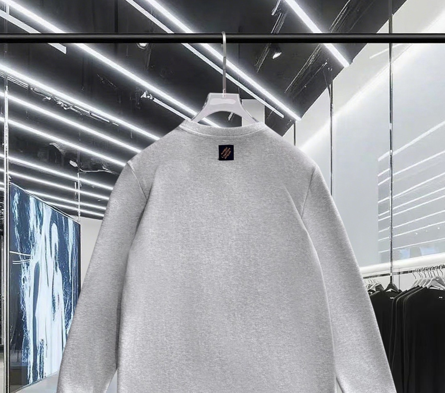 ルイ・ヴィトン「Louis Vuitton」2025秋冬 エンブロイダード ロゴ スウェットシャツ