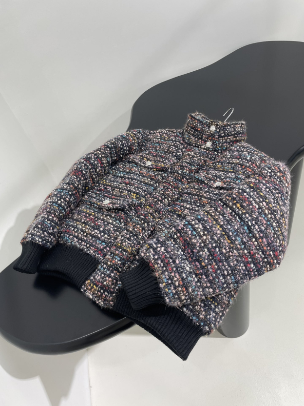 シャネル「Chanel」ツイード ダウン ジャケット