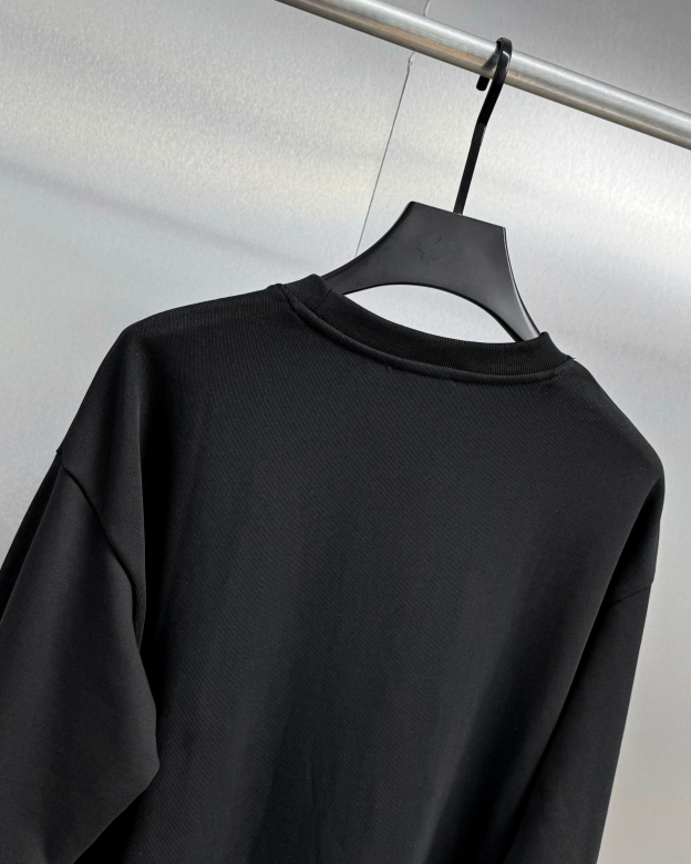 グッチ「Gucci」ロゴ プリント ラウンドネック スウェットシャツ