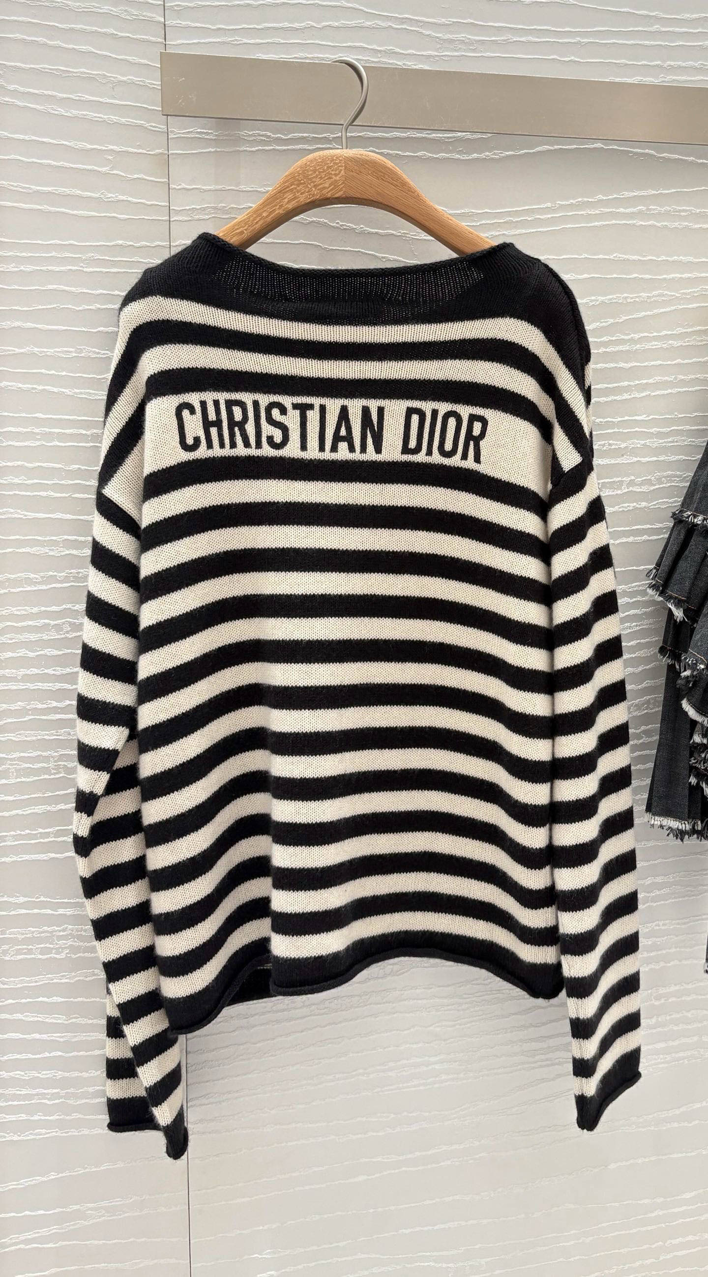 ディオール「Dior」マリンストライプ ニットセーター