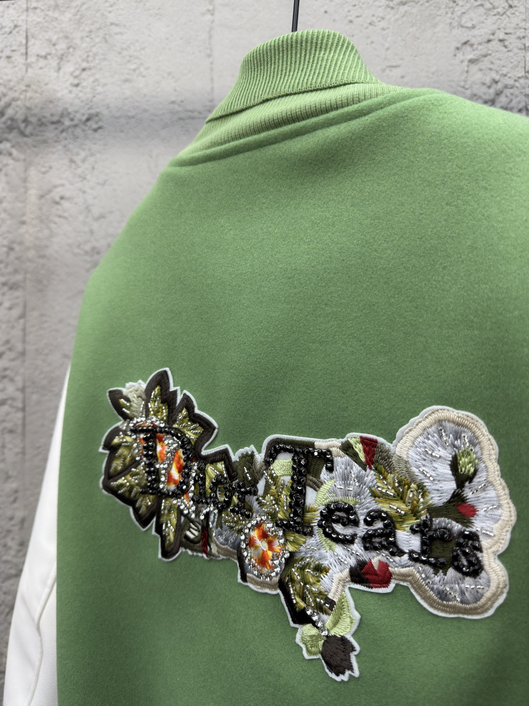 ディオール「Dior」EMBROIDERED ブルゾン