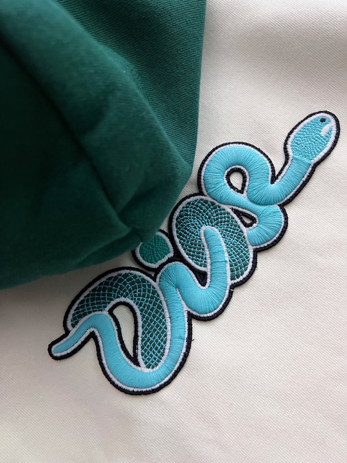 ディオール「Dior」 ヘビーウェイト フード付きスウェットシャツ