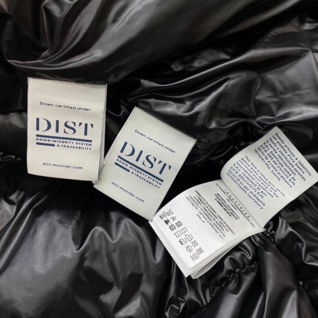 モンクレール「Moncler」パッチワーク フード付きダウンジャケット