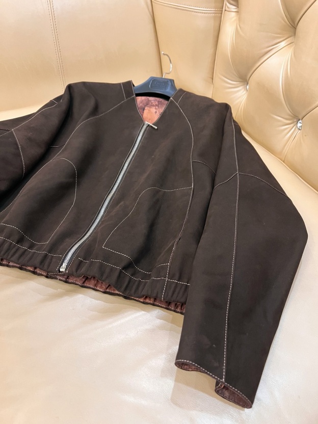 エルメス「Hermès」ヴォー カルフスキン トリムド ブレザー