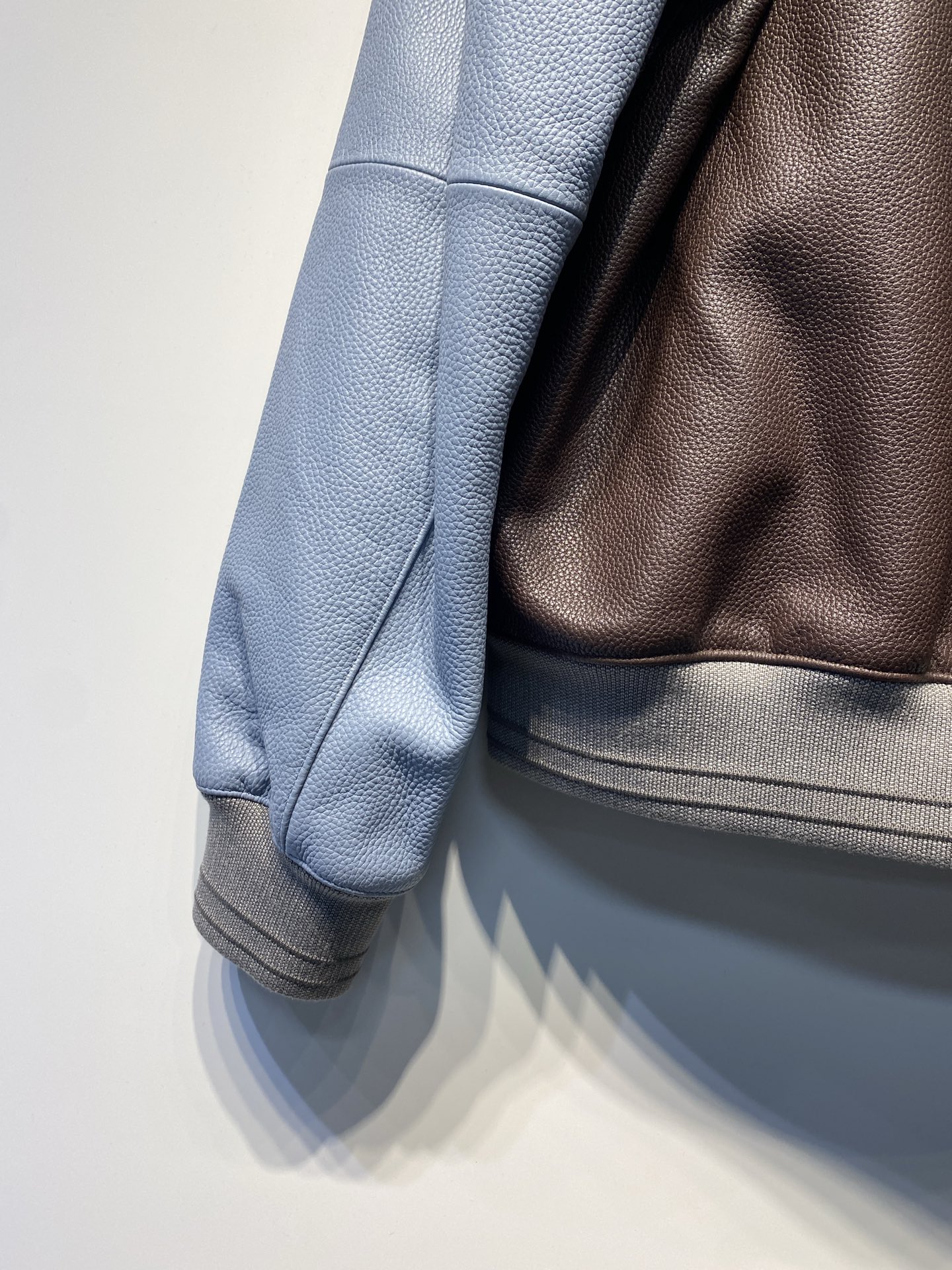 エルメス「Hermès」アーリー オータム ベースボール レザー ジャケット