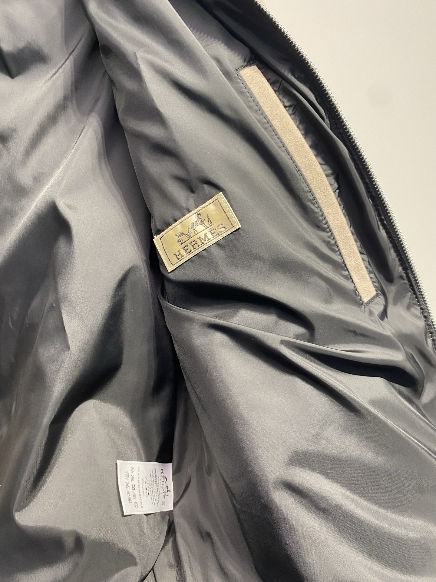 エルメス「Hermès」オートン/ウィンター ダウン レザー ジャケット