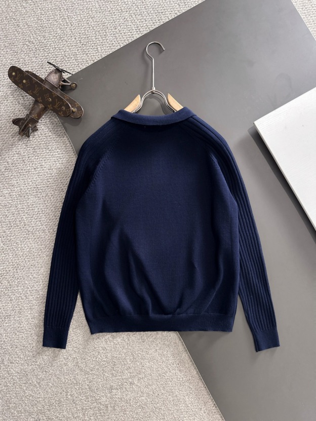 エルメス「Hermès」エンブロイダリー ロゴ ニット セーター