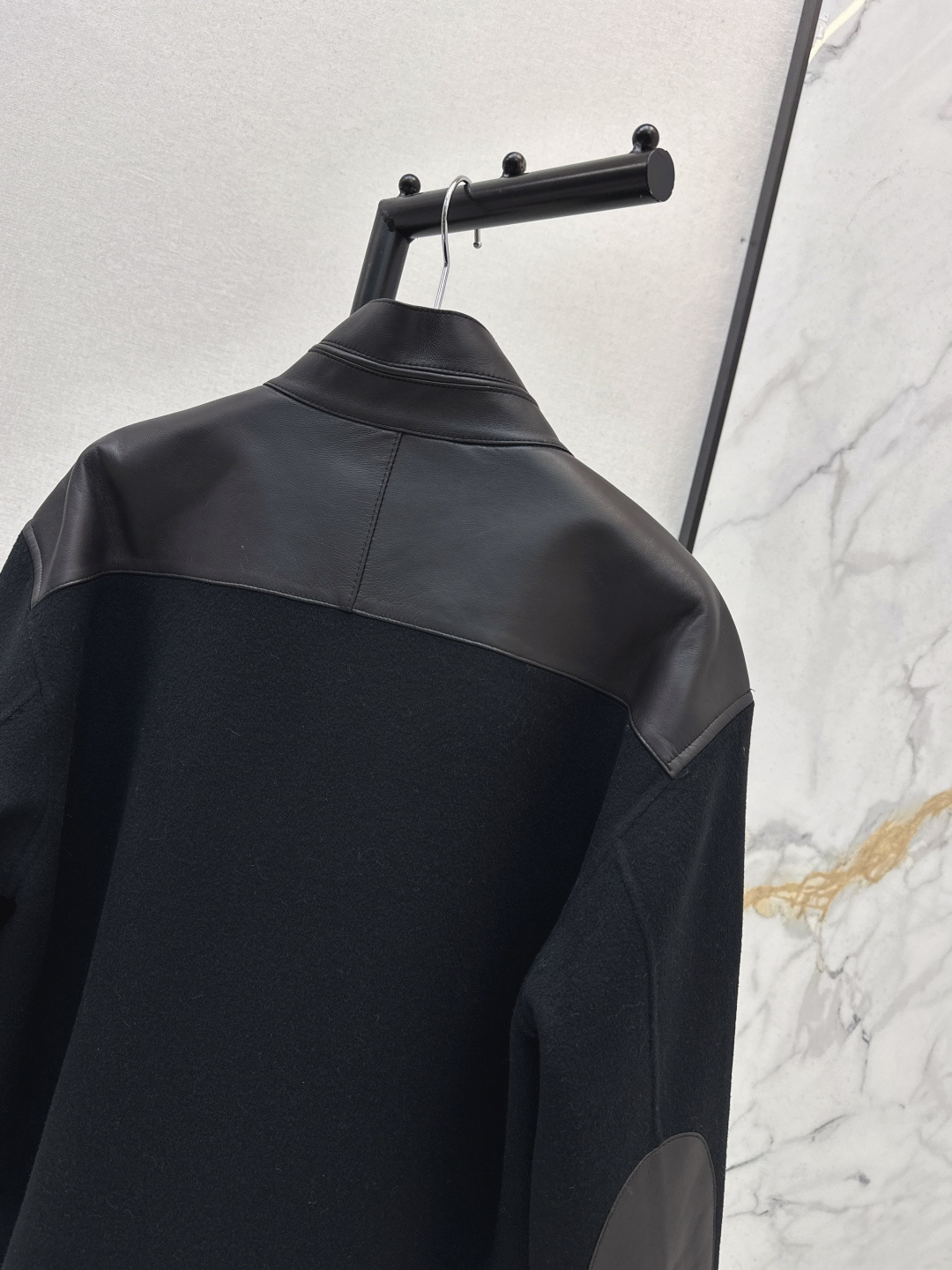 エルメス「Hermès」レザーパネル スタンドカラー ジャケット