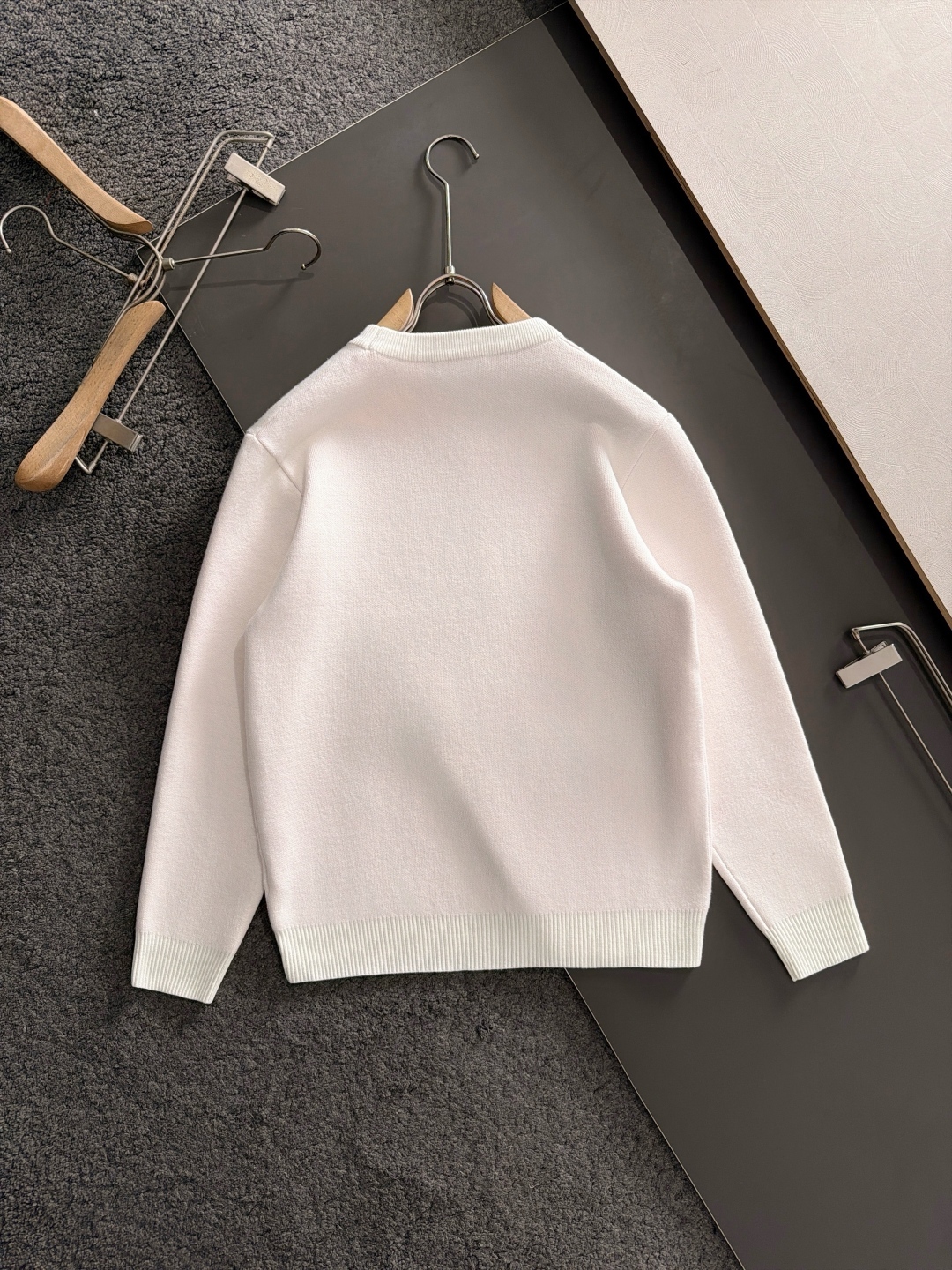 エルメス「Hermès」オレンジ ペガサス ジャカード ニット