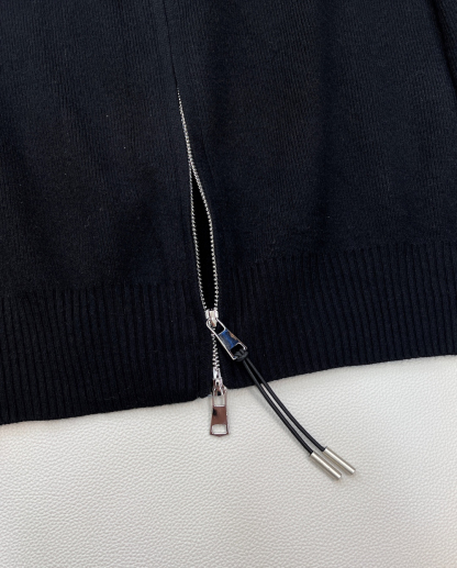 プラダ「Prada」ジップ フード ニット ジャケット