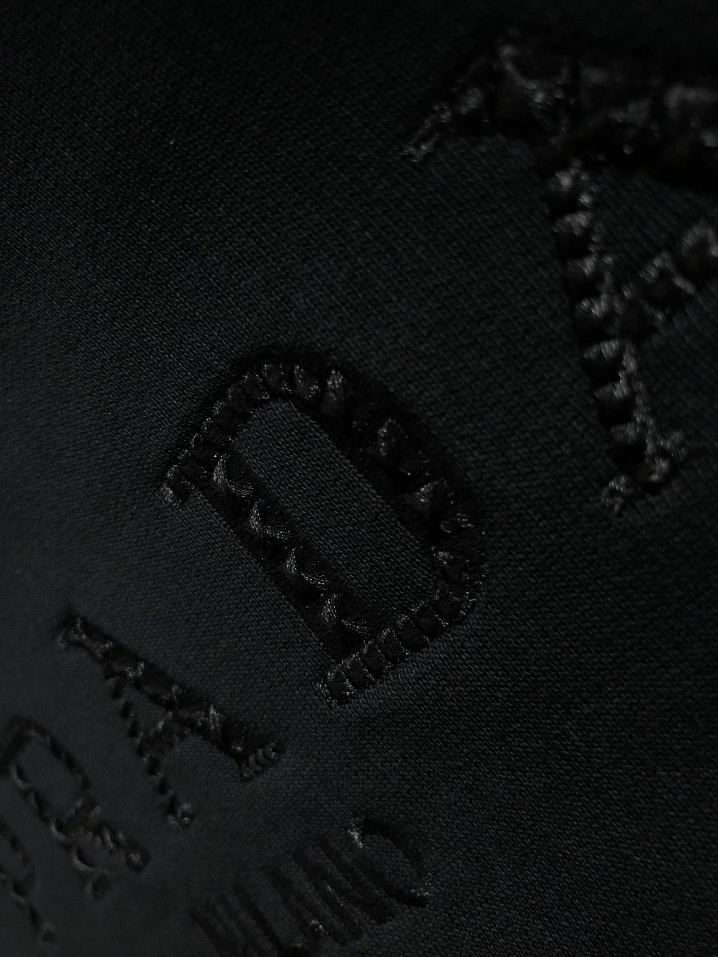 プラダ「Prada」メタル トライアングル ロゴ スタンドカラー ジャケット