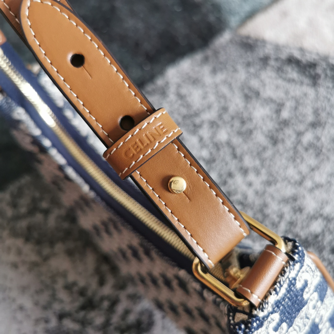 セリーヌ「Celine」AVA デニム ショルダーバッグ