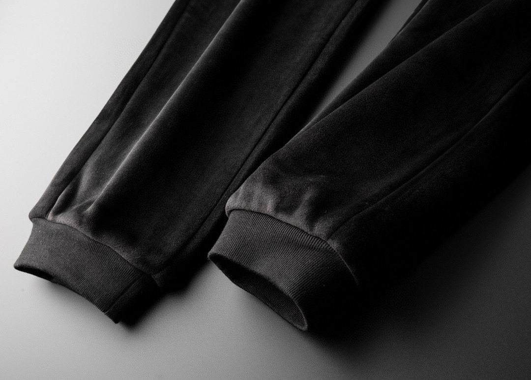 ディオール「Dior」リバーシブル ベルベット トラックスーツ