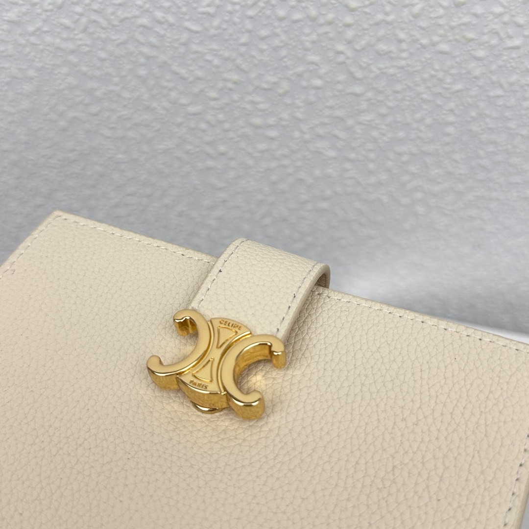 セリーヌ「Celine」VICTOIRE スムースレザー ミディアムウォレット