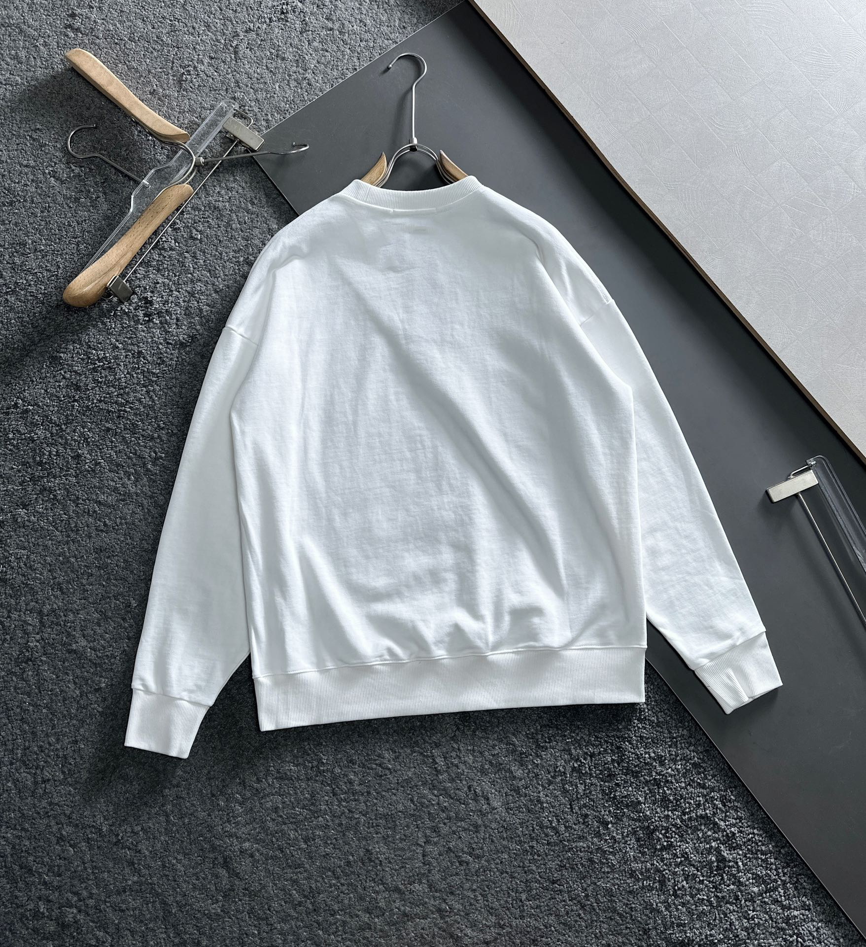 ディオール「Dior」クルーネック スウェットシャツ