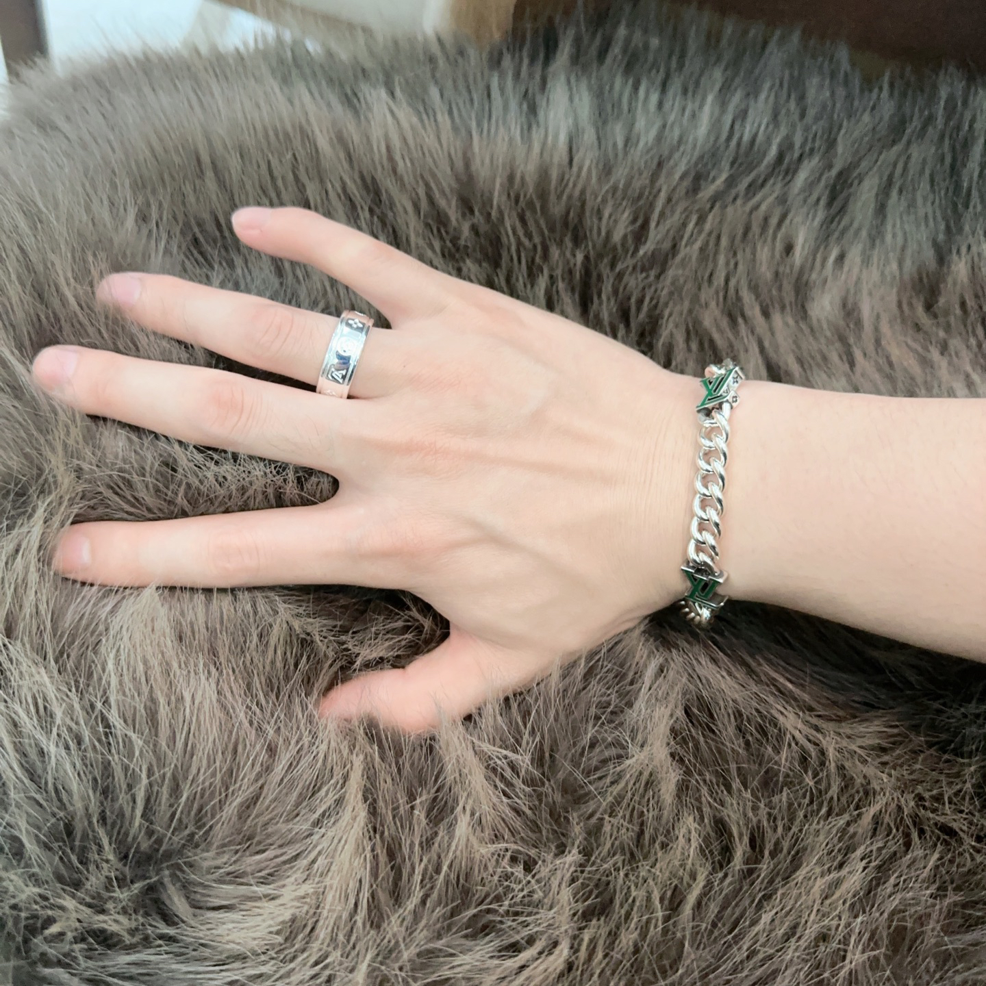 ルイ・ヴィトン「Louis Vuitton」Mosaic Chain リング