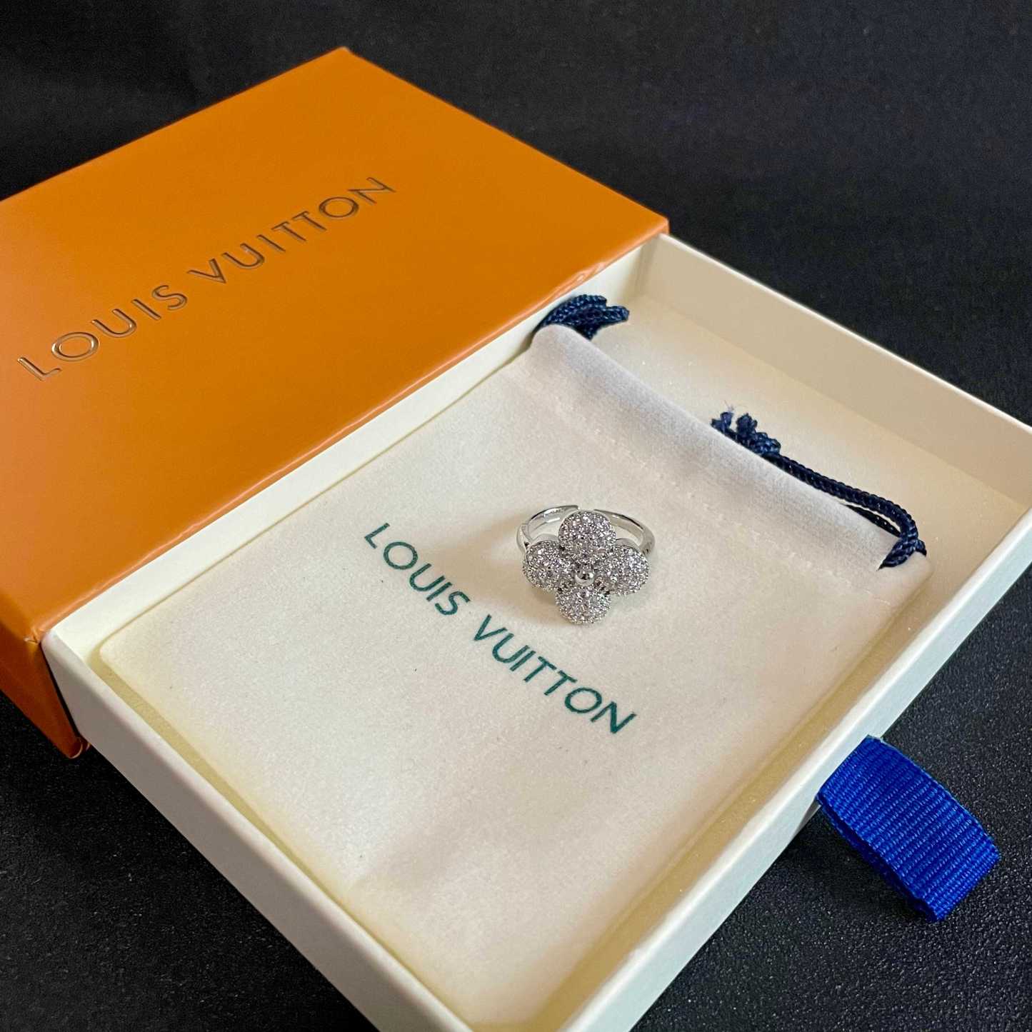 ルイ・ヴィトン「Louis Vuitton」Le Damier de Louis Vuitton ダイヤモンド リング