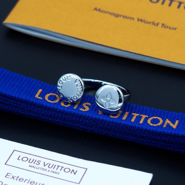 ルイ・ヴィトン「Louis Vuitton」Studs リング