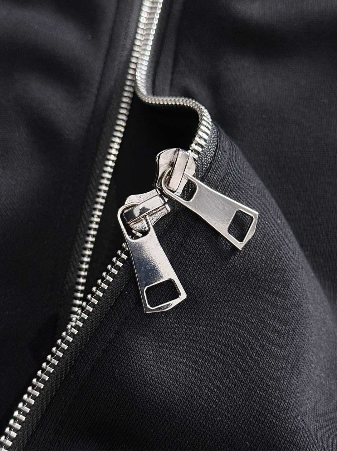 ルイ・ヴィトン「Louis Vuitton」2025 秋冬コレクション トレーナーセットアップ 