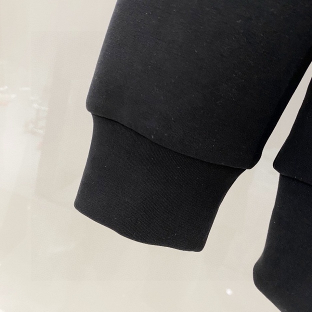 ルイ・ヴィトン「Louis Vuitton」2025秋冬 メンズ スポーツウェア セットアップ