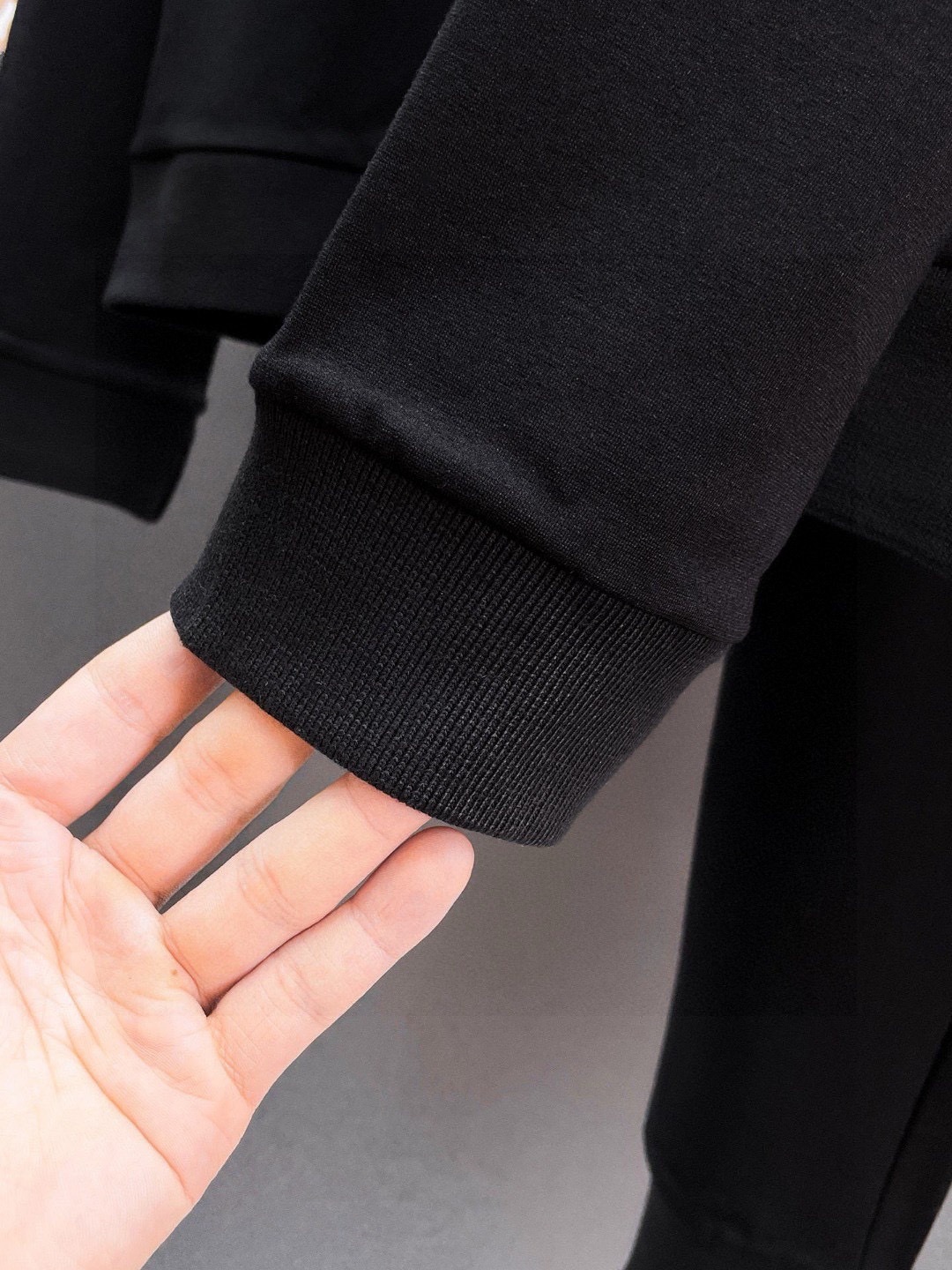 ルイ・ヴィトン「Louis Vuitton」2025秋冬 メンズ スポーツウェア セットアップ