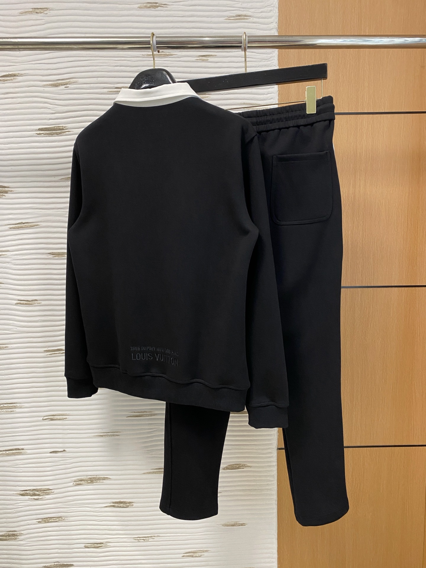 ルイ・ヴィトン「Louis Vuitton」2025秋冬 メンズ スポーツウェア セットアップ